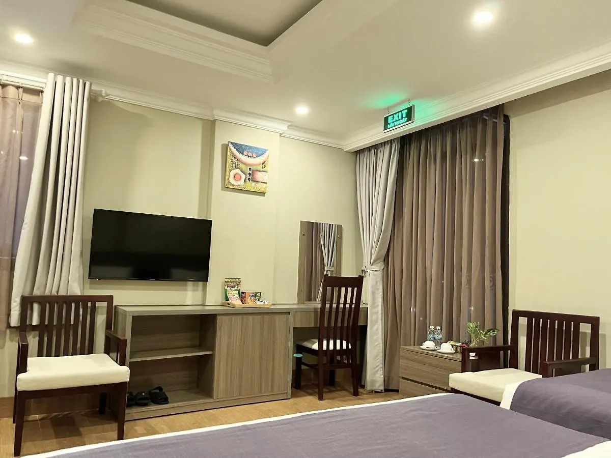 Yen Indochine Hotel Nha Trang 0*,  Vietnam
